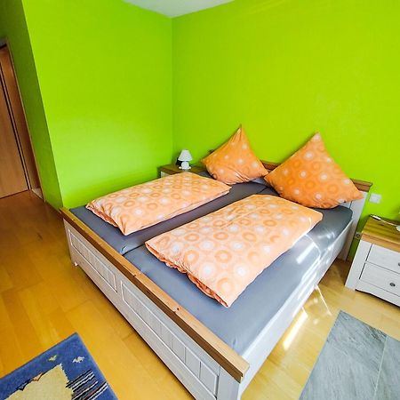 Ferienwohnung Ella, 95Qm, Terrasse トートナウ エクステリア 写真