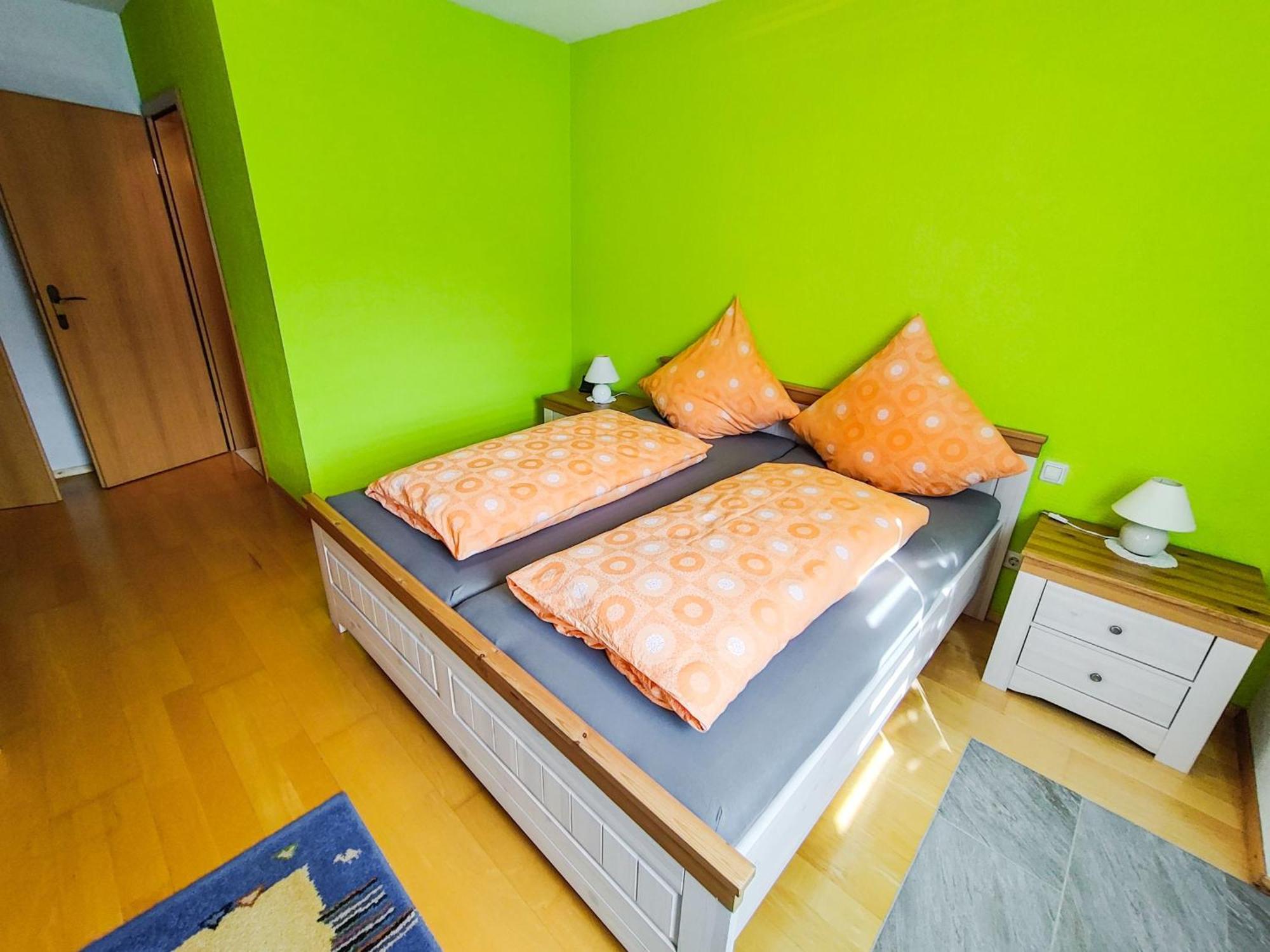 Ferienwohnung Ella, 95Qm, Terrasse トートナウ エクステリア 写真