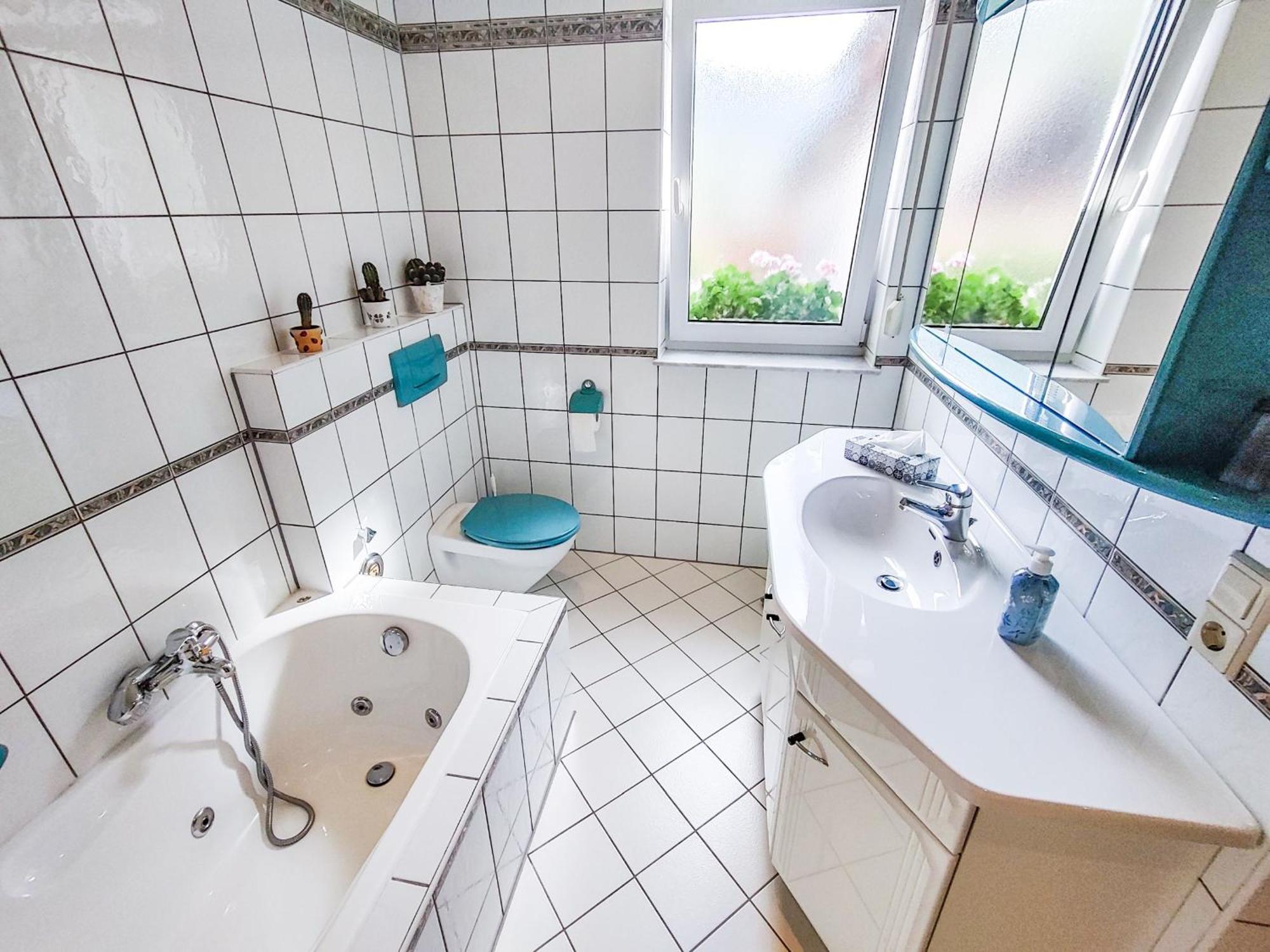 Ferienwohnung Ella, 95Qm, Terrasse トートナウ エクステリア 写真
